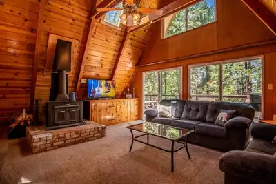 Image de Cozy A-Frame Cabin w/ Lake Access & Dog Friendly