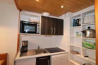 Image de 100m du centre station, 4ème étage, balcon, télévision, casier à ski, 37m², Tignes