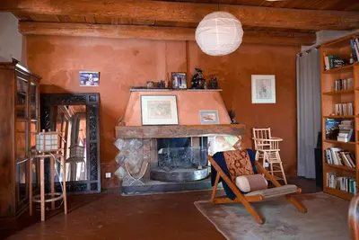 Image de Ferme isolée et authentique avec piscine naturelle