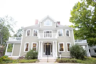 Image de Historic Mansion in Norway Maine