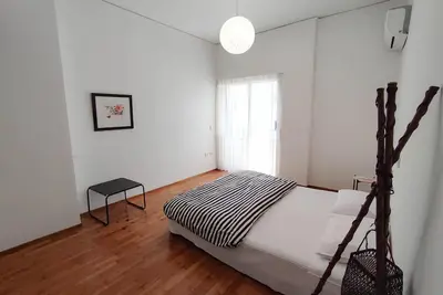 Image de Central Condo with homegym, next to the main beach!