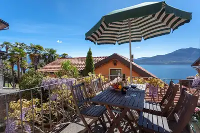 Image de Cadebei 2. Relaxing lake view in the charming, quiet hamlet of Gonte.