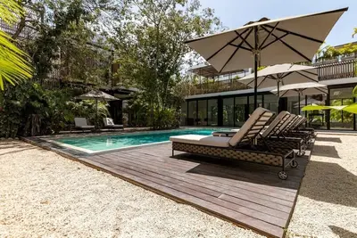 Image de 2br Courtyard & Pool in Mudra
