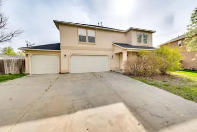Image de Ideally Located Nampa Home w/ Office Area & Patio!
