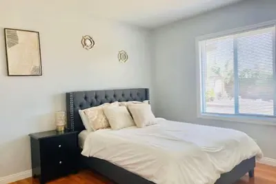 Image de Entire Private House Close to Many Attractions