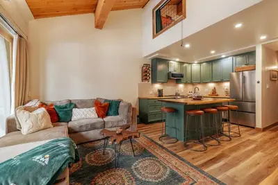 Image de A/C Cozy Condo in Northstar Village Walk to Pools