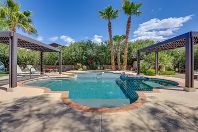Image de Idyllic Las Vegas Oasis w/ Outdoor Pool!