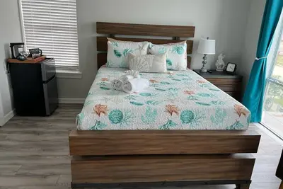 Image de Charming Studio for 2 Endless Vibrant Location!