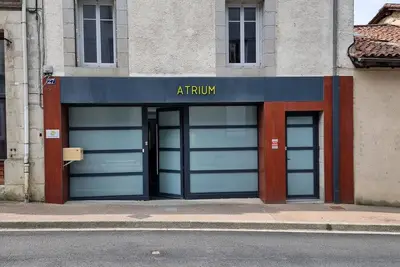 Image de Gite de luxe de 160m2 avec piscine et jardin arboré
