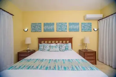 Image de 8 Bedroom Private Property