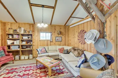 Image de Black Hills Vacation Rental 25 Mi to Mt Rushmore!