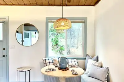 Image de La Jolla Sea Cottage - walk to the beach and downtown