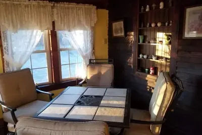 Image de Peace and quiet at the farmhouse in the grassland hills of Fulton County, Pa.