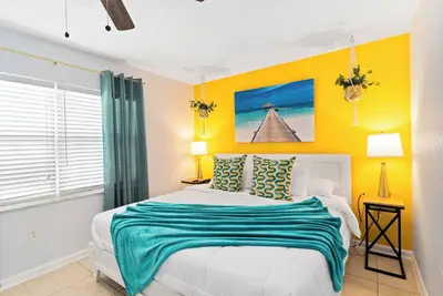 Image de Blissway ~ Walk to the beach, Pool, Bbq, Gym, Patio