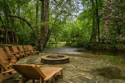 Image de Creekside Green~Rustic 2-Bedroom on Fightingtown Creek~Fire Pit~Private Pond