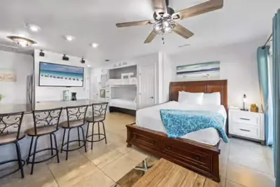 Image de Beachside dog-friendly retreat with pools, hot tub, golf & beach service