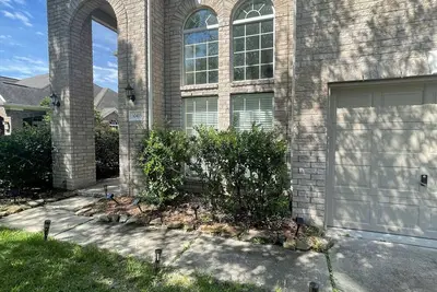Image de Relax with the whole family at this peaceful lake view cozy home!