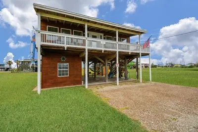 Cozy Cottage “Anchors Away”
