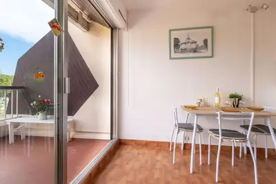 Image de Bel appartement pour 3 personnes avec Wifi, Tv, terrasse, animaux admis et parking