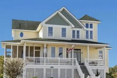 Image de Beautiful, Gated Corolla Beach Home with Hot Tub, Game Room & Sunset Views