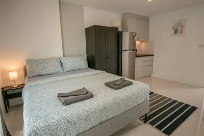 Image de Pool access Studio room, Wi-Fi w/ garden, walking distrance to the beach