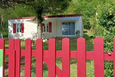 Image de Maison en Berry avec jardin clos et terrasse - draps et ménage inclus