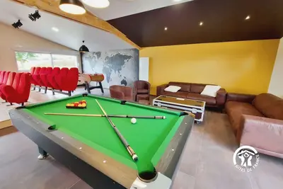 Image de Gîte spacieux avec spa, cinéma, billard, proche de sites préhistoriques – accueil max 12 personnes