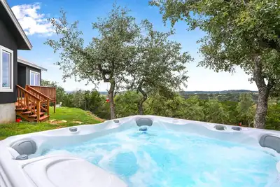 Image de View La La! I Hot tub, gameroom, Canyon Lake