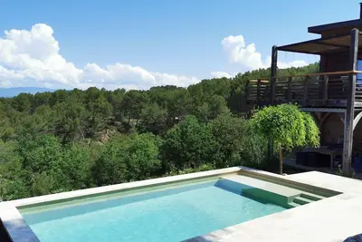 Image de Maison en bois avec vue époustouflante!