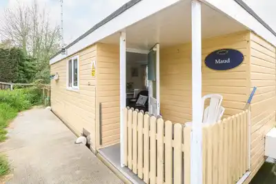 Image de Maud, pet friendly, with a garden in Stalham