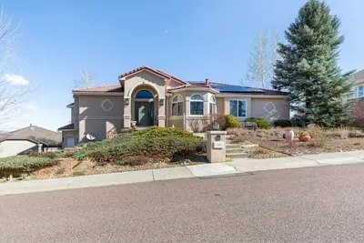 Image de Whole Unit: 2Br, 1Bath, Fully Equipped Kitchen, Trails, Laundry, Ev Charger