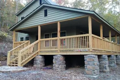 Image de Spacious cabin 2 miles to Mill Creek Ohv\/Atv trailhead and half mile to the Mulberry River at Cass Arkansas. Get 10% per night book 5 days or more.