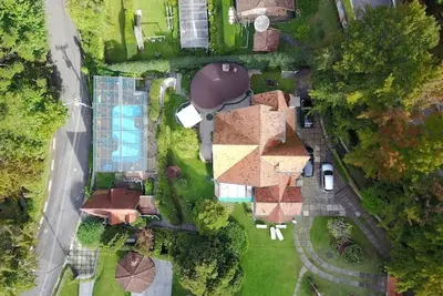 Image de Luxurious house in Alto do Capivari, for up to 15 people