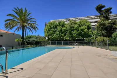 Image de Studio climatisé avec piscine St Laurent du Var