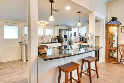 Image de 'The Liberty Belle' Home Near Dwtn Brooksville!