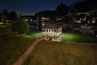 Image de Best Cove on Lake Norman. Quiet but near everything!