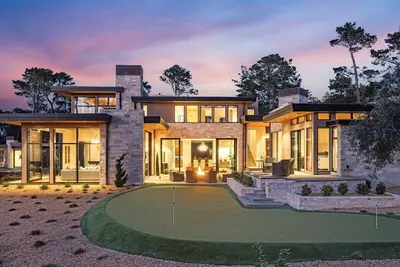 Image de Modern Masterpiece on Poppy Hills Golfs Course with Pool, Putting Green, Guest House