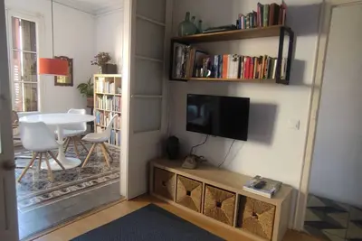 Image de Flat in Gracia 15 minutes from Parc Guell and La Pedrera