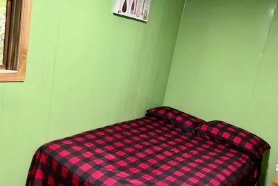Image de Kingfisher Cabin: Lakefront Hideaway Resort - 3 Br