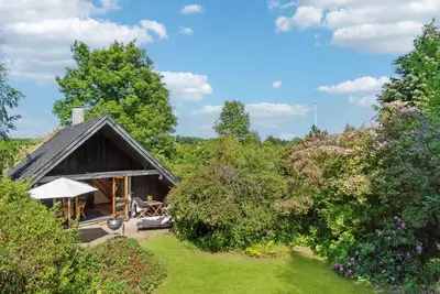 Image de Superbe maison à Dronningmølle avec.