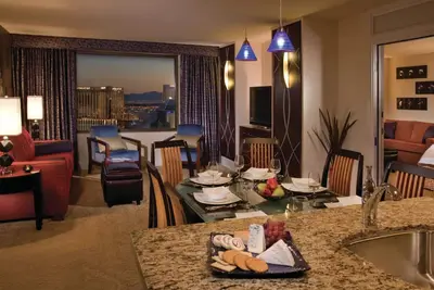 Image de Marriott's Grand Chateau Las Vegas. Spectacular! 2. 5 miles to Allegiant Stadium