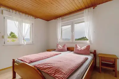 Image de Appartement de vacances \"Grüner Ausblick\" avec vue sur la montagne, terrasse privée