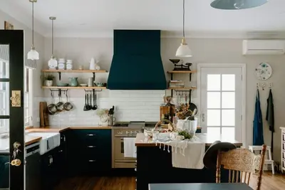 Image de \"Charmingly Rustic & Perfectly Refined\" Farmhouse
