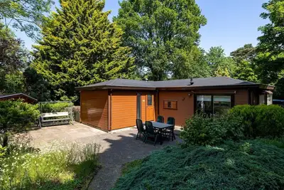 Image de Discover the \"Heath Lodge\" and enjoy unique accommodations, each with its own style and layout, perfect for up to 4 people.