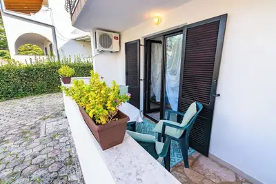 Apartment Pero - 1 (Kvarner - Malinska)