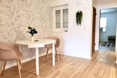 Image de 🌿 Botanical Beautiful 🌿 Pet Friendly; For Long Term Stays