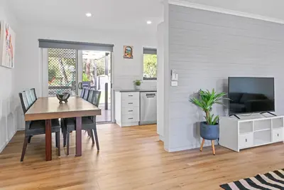 Image de Wararipa - located just a stone's throw away from the breathtaking Lake Eildon.