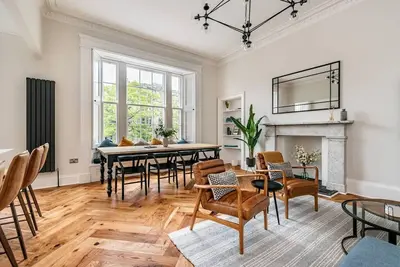 Image de A townhouse that sleeps 8 guests in 4 bedrooms