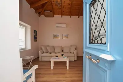 Elli a sea Front Property Ideal for 4 Guests
