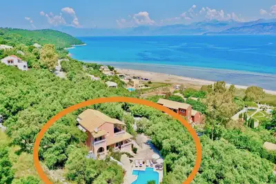 Image de Beach Villa Thespina with private pool